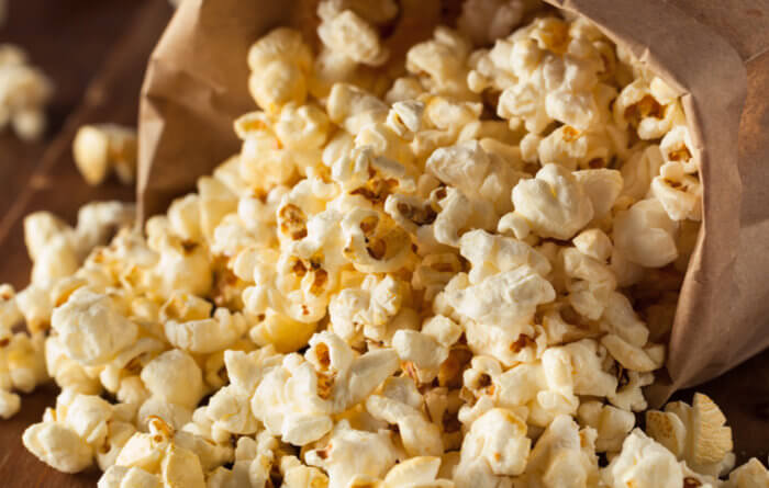 What is the Difference between Kettle Popcorn and Regular Popcorn?